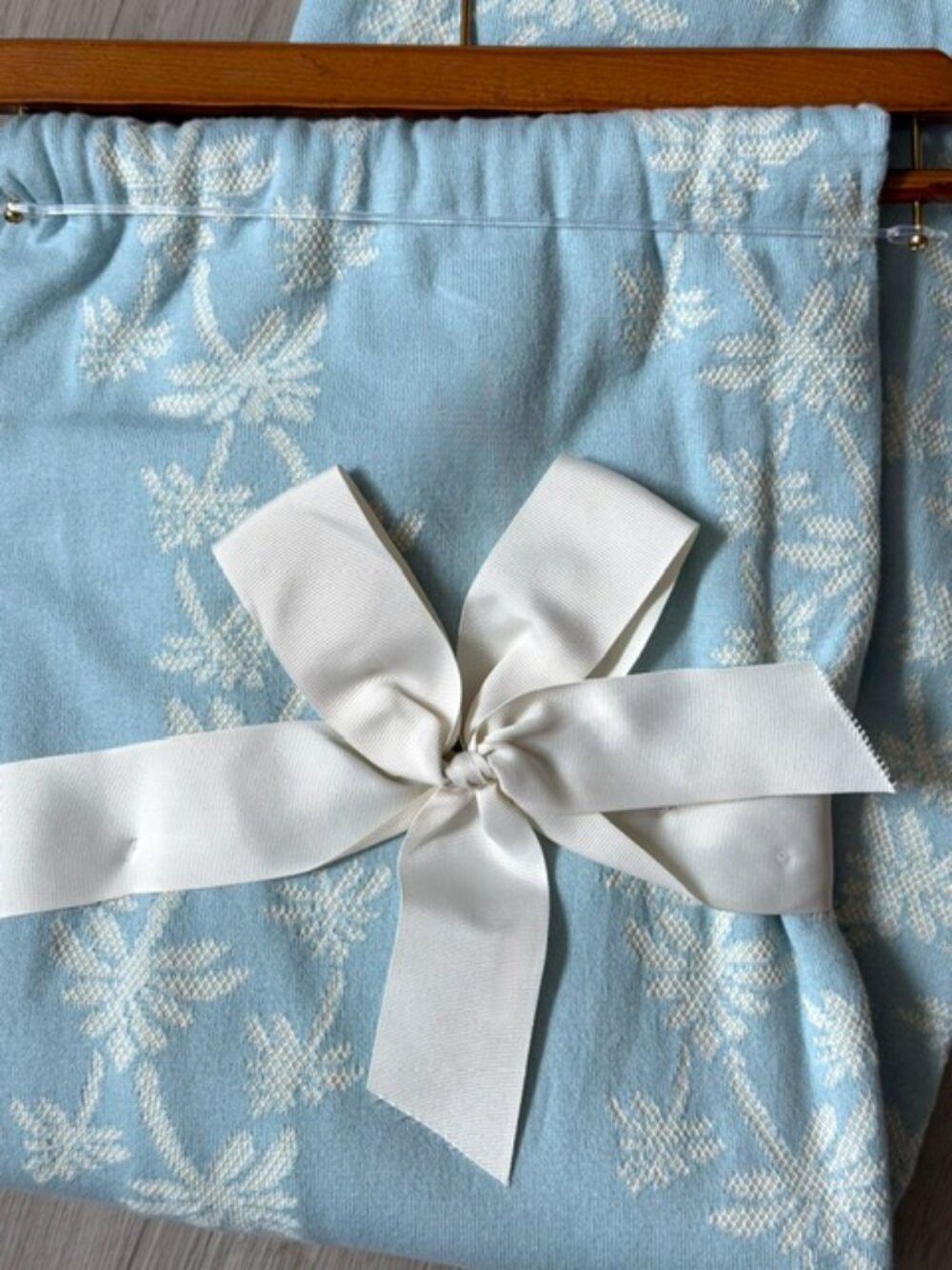 FRENCH COUNTRY POWDER BLUE COTTON THROW BLANKET W/ WHITE EYELET TRIM- MAGASCHONI